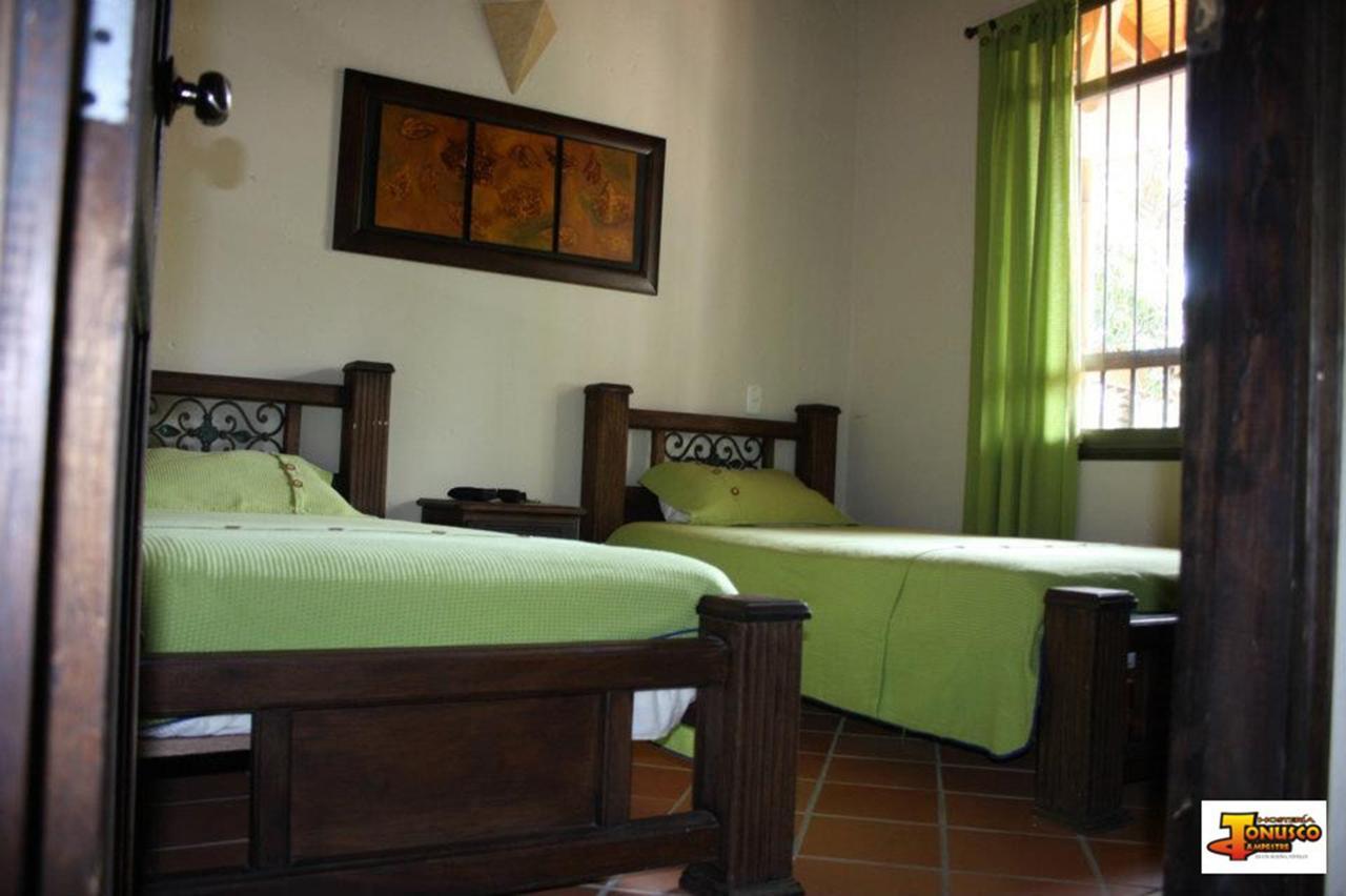 Hosteria Tonusco Campestre Santa Fe de Antioquia Exterior photo